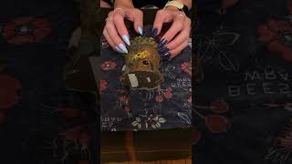 Unwrapping and rewrapping beeswax wraps! #asmr #beeswaxwraps #asmrtapping