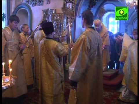 Видеоролик: Праздничная служба в Петропавловском соборе в Казани