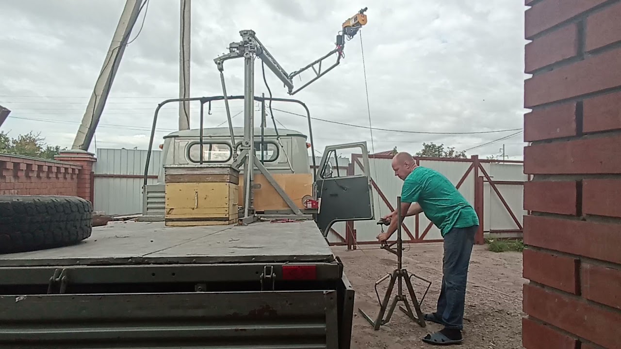 манипулятор для погрузки ульев и т.п. - YouTube