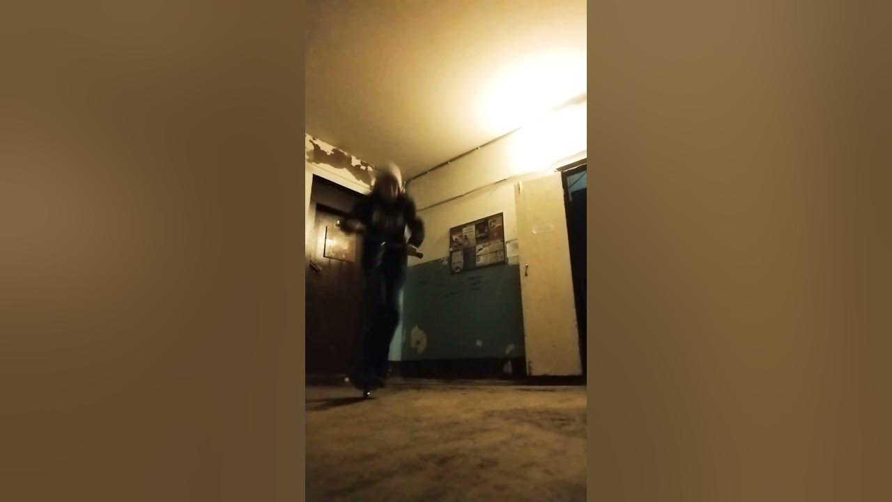 в подезде - YouTube