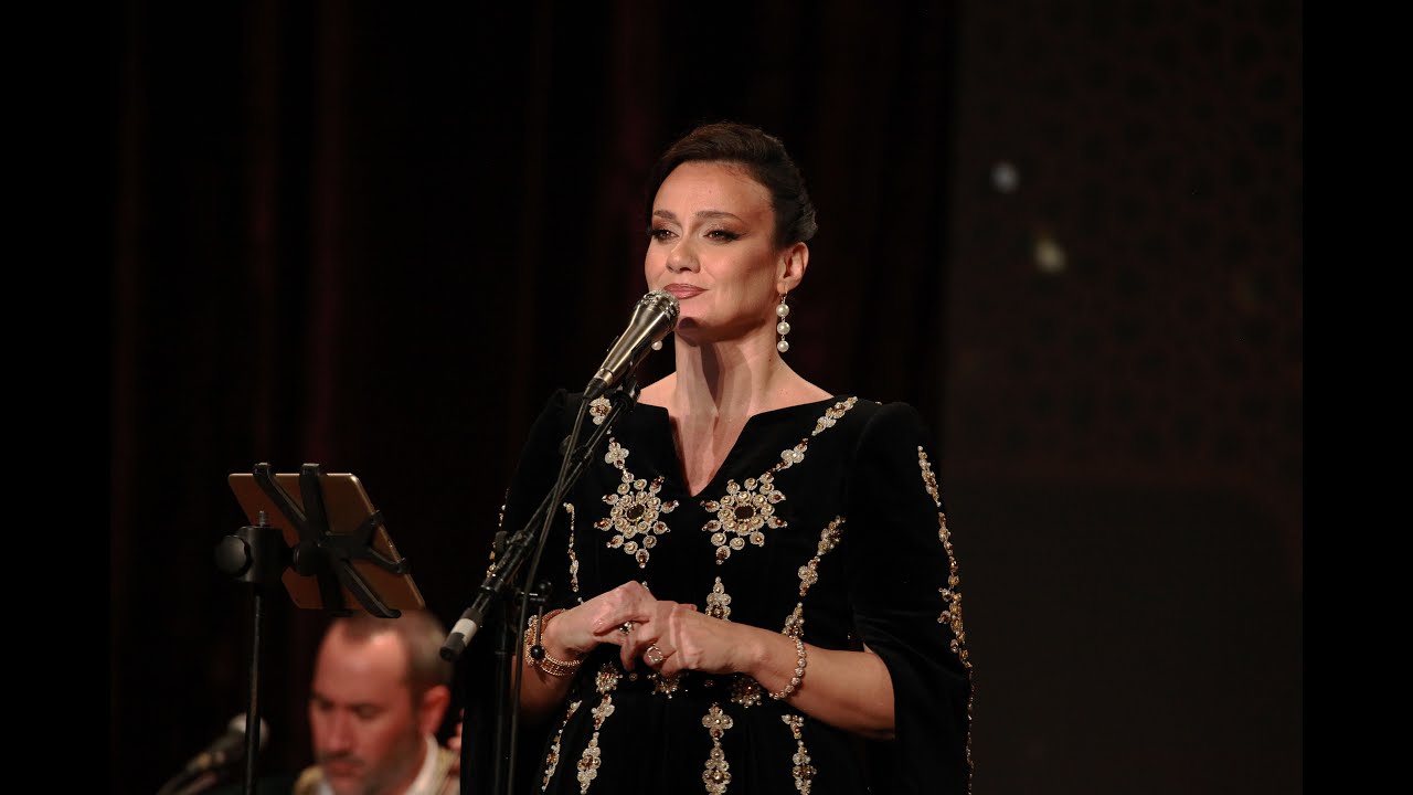 LILA BORSALI EN CONCERT A LA SALLE IBN KHELDOUN ALGER