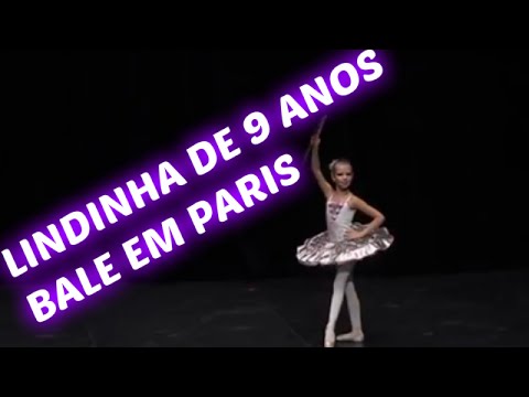 Menina de 9 anos dançando balé em paris