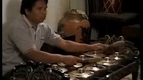 Sundanese ensemble: 