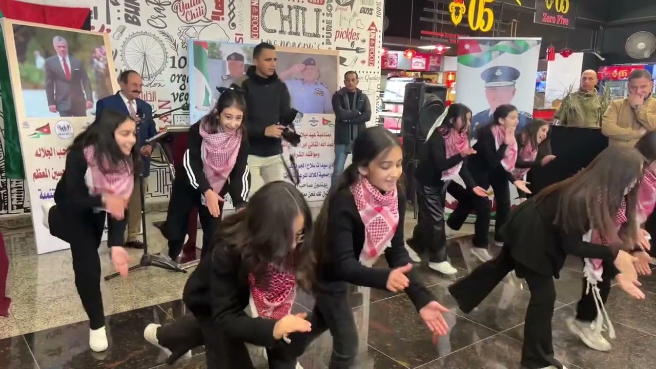 طالبات الصف السادس /احتفال ستي مول