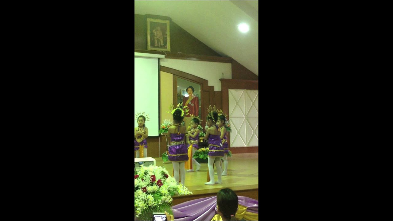 กิจกรรมวันแม่ โรงเรียนพลวิทยา  9/8/56  จังหวัดสงขลา