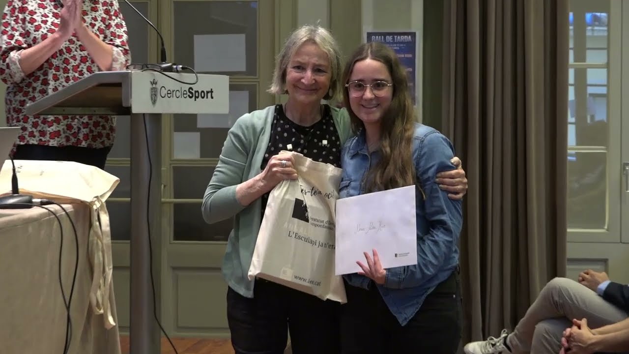 Lliuren els premis juvenils de treballs de recerca de batxillerat