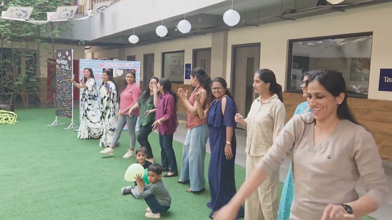 Every woman is great , happy woman's day ❤️ aj chiku k school me kiya celebration #dailyvlog 