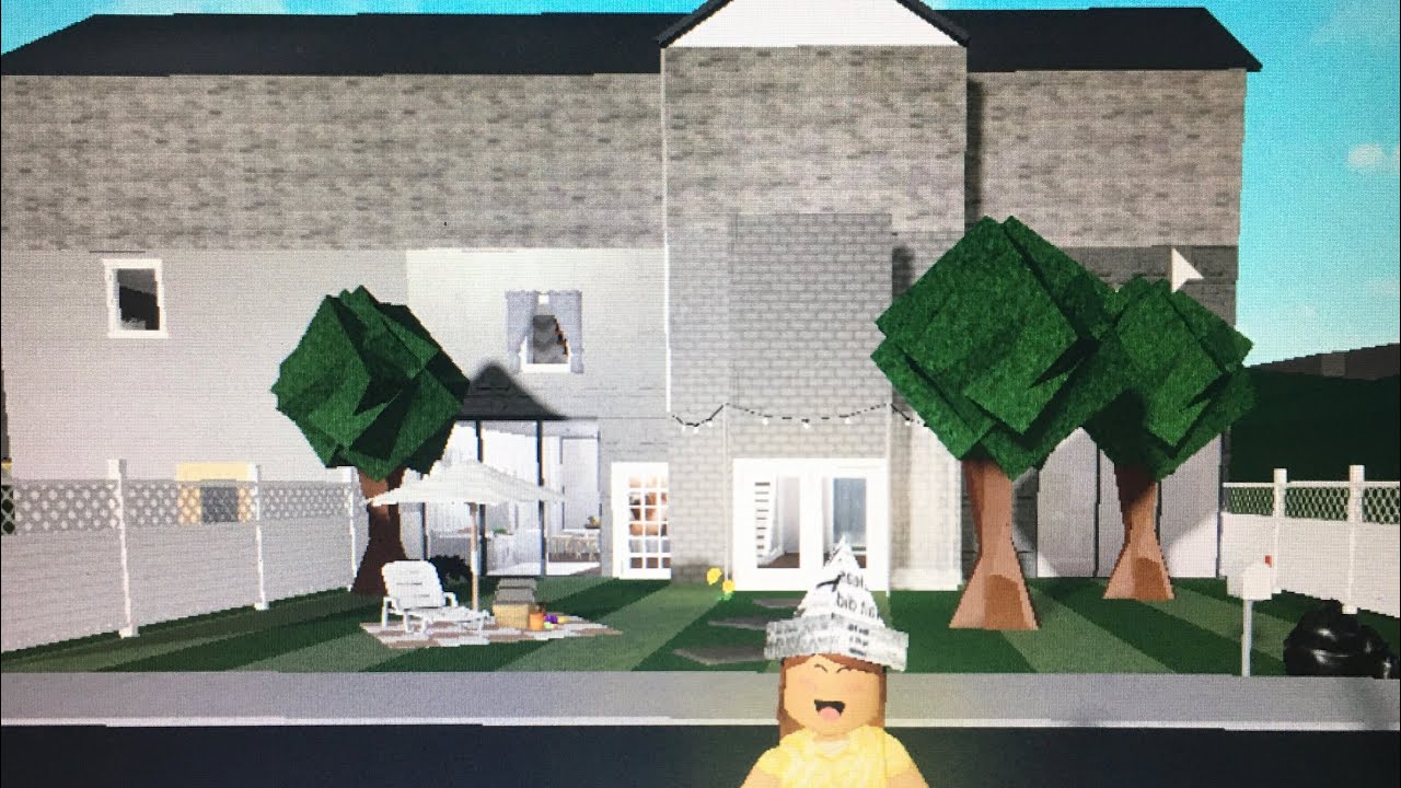 My bloxburg house tour! Bloxburg aesthetic house. Roblox ...