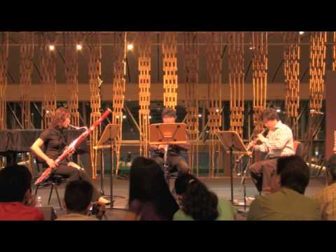 Trio d'anches Tryad : Mozart Divertimento No.1 K439b 3/5 - Adagio - YouTube