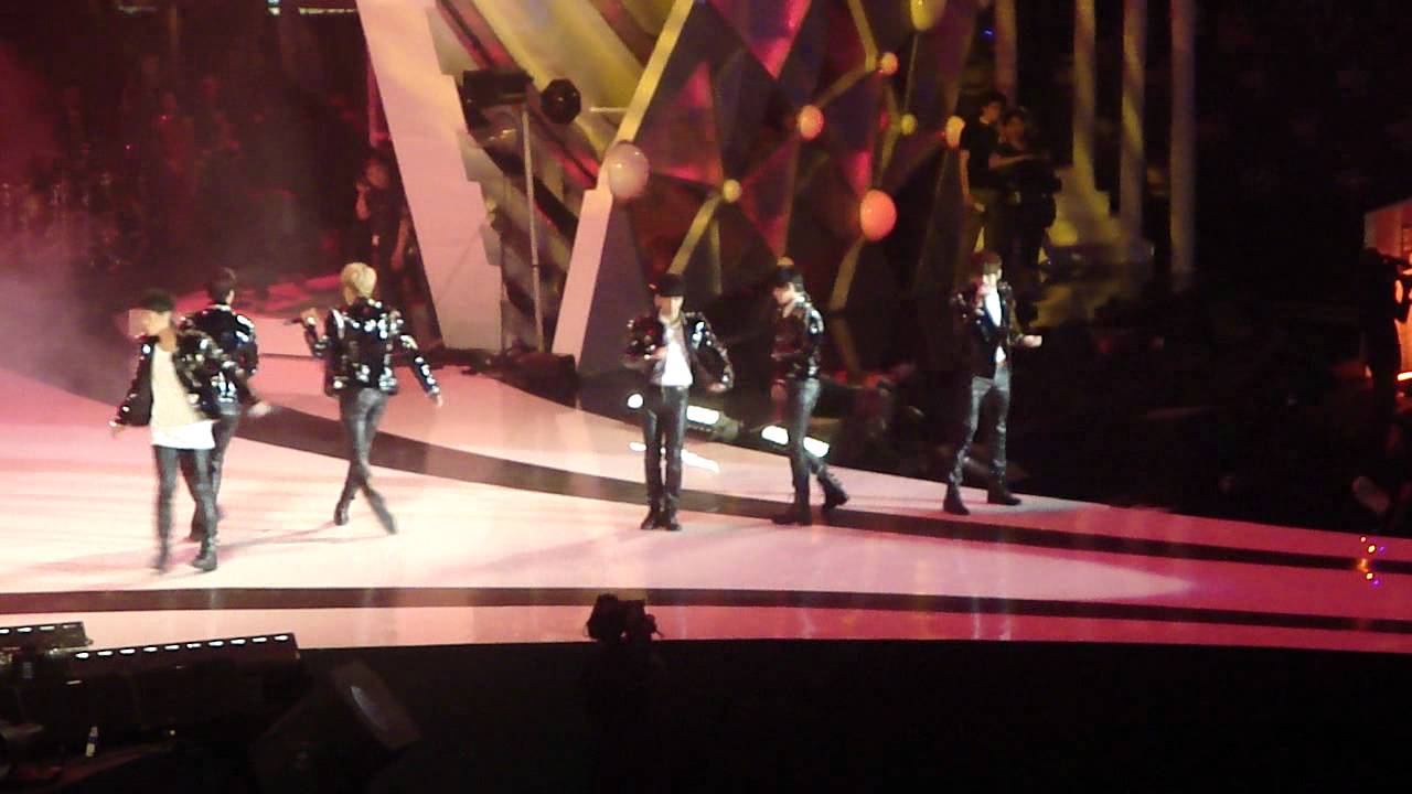 [Fancam] 291111 '2011 MAMA' - Beast - Fiction
