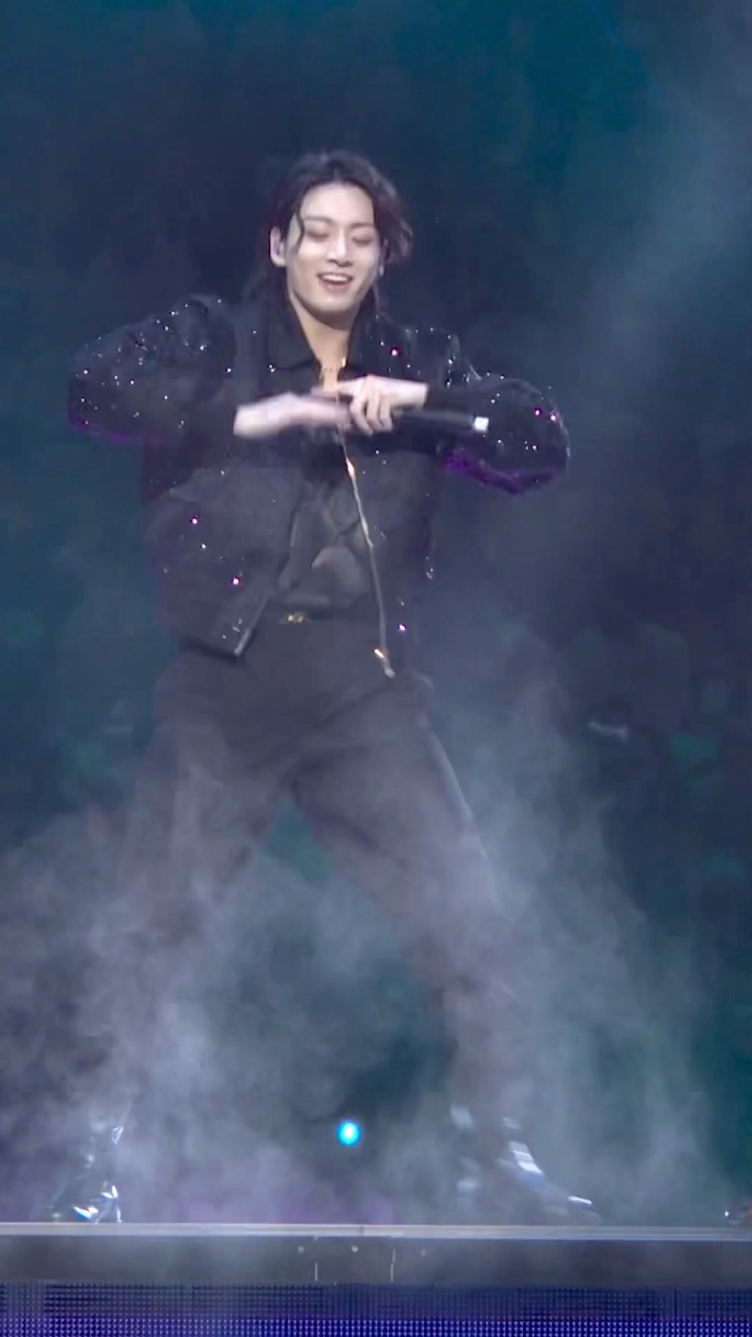 Jung Kook performs Dreamers at FIFA World Cup