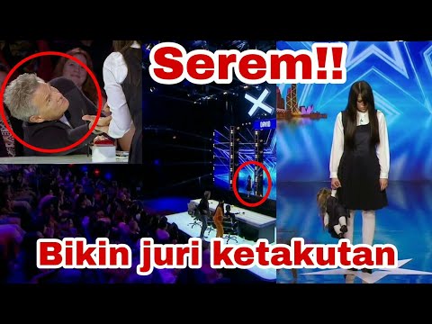 Video: Gadis Kecil Mengadakan Pawai Wanita Dengan Bonekanya