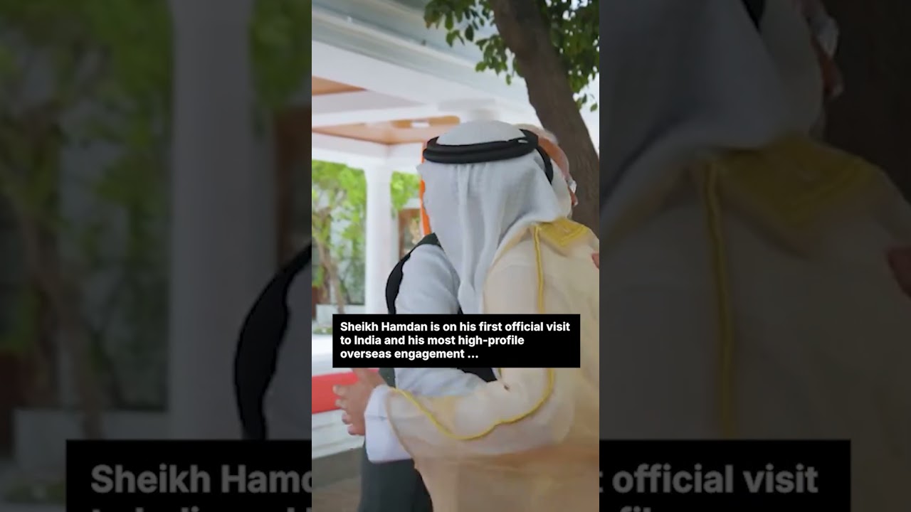 Sheikh Hamdan meets Indian cricket team in Mumbai