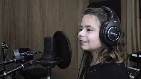 Run Run Rudolph (Cover) Sara Shannon