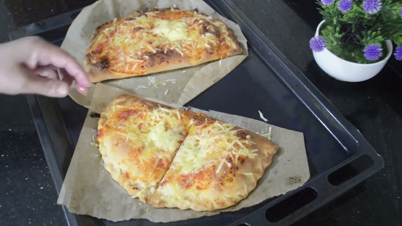 رايحة تولي مدمنة عليها 😓بيتزا سوفلي بعجينة خفيفة بي حشو اقتصادي/بي طريقة ما تخطر في بالك