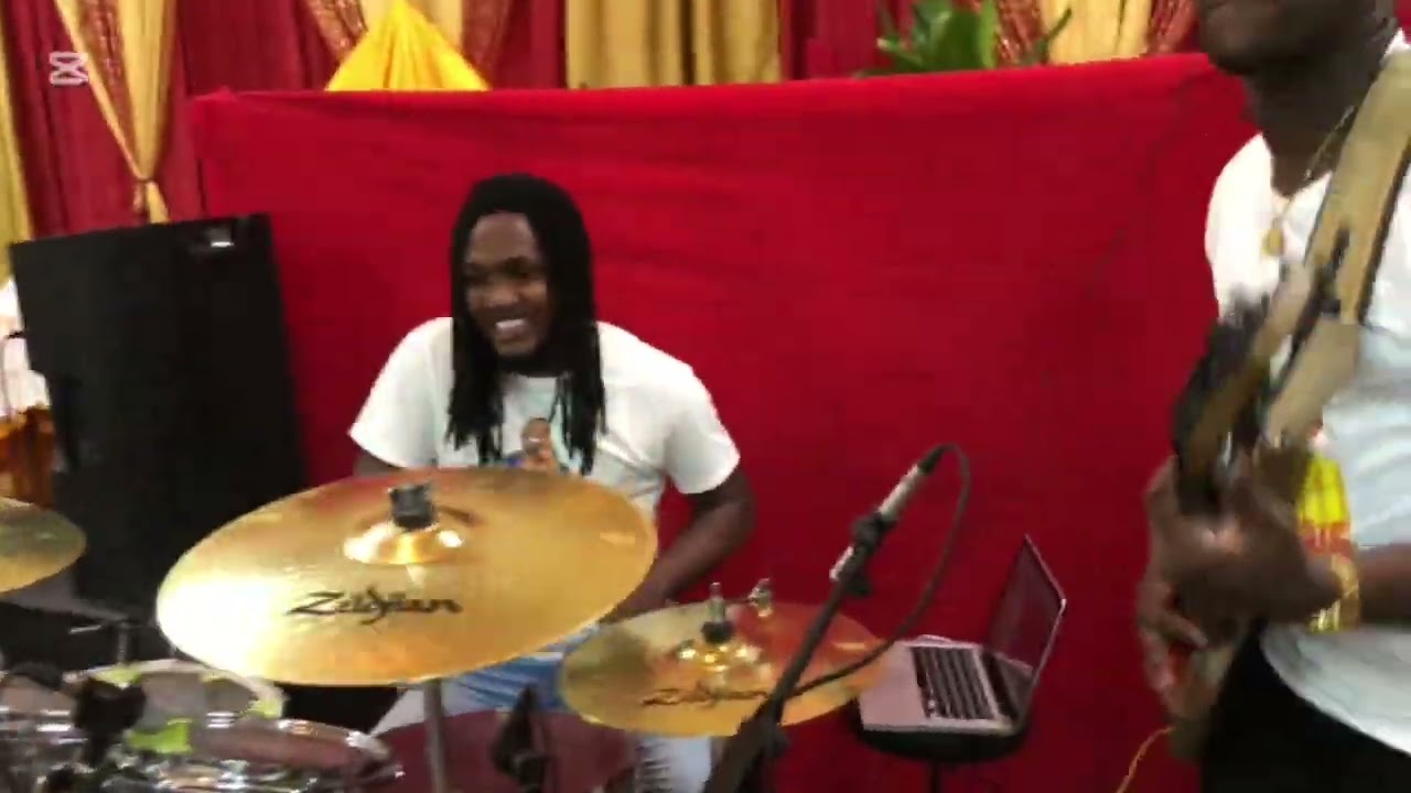 Minister small performance on Flemmo concert #concertmusic #music #gospelmusic 