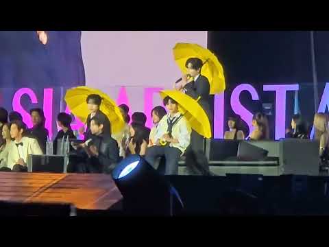 ZEROBASEONE perform Run Run (LovelyRunner OST) with Byeon WooSeok and Kim HyeYoon at AAA awards 2024