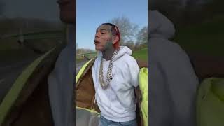 6ix9ine Gives $20,000 To A Family Selling Flowers In New York! @6ix9ine