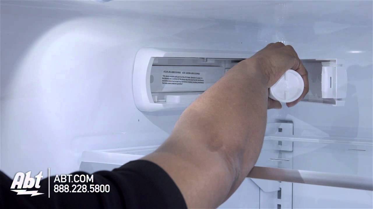 How To: Replace RPWFE Water Filter in GE Fridge - YouTube