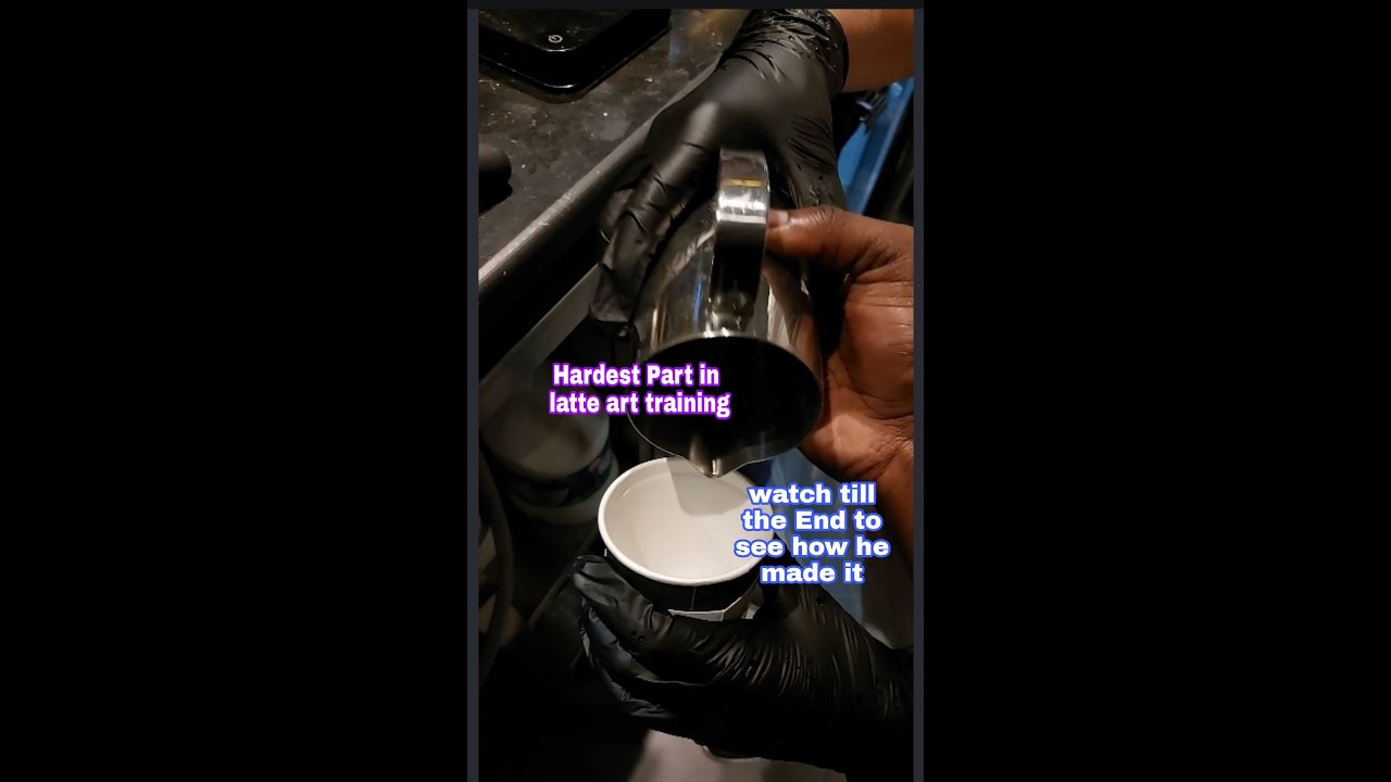 Por qué el latte art se considera el paso más difícil en la formación de baristas.