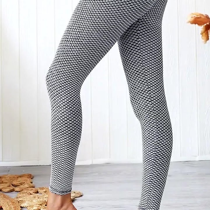Classic Booty-Shaping Yoga Pants