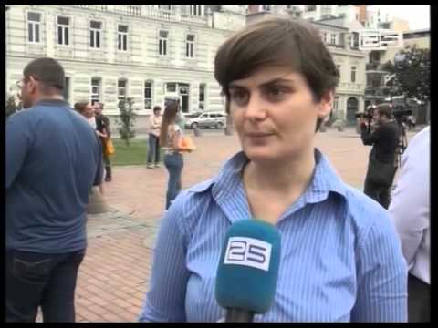 საპროტესტო აქცია ჟურნალისტზე ზეწოლის გამოძიების მოთხოვნით