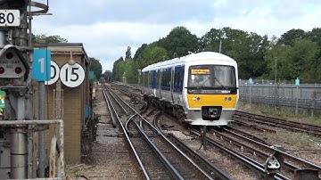 Chiltern Railways 165027 arriving into Chalfont & Latimter