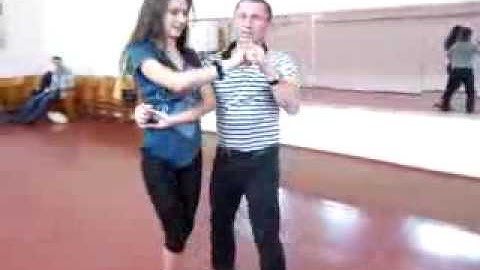 Zouk class in dance studio DancA 15 11 13 -  камбре восьмерочка