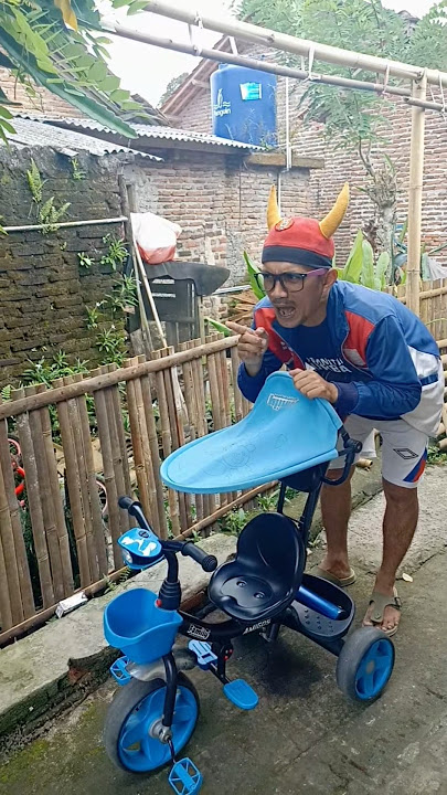 Download lagu he's so funny😲#shortvideo #funny