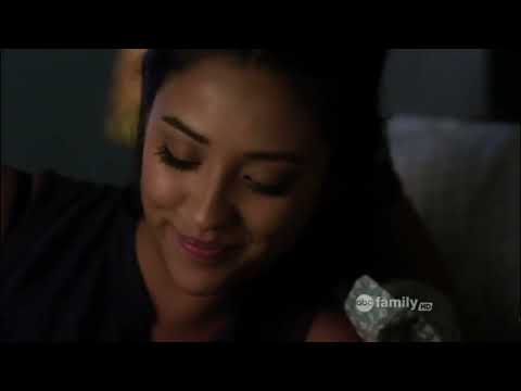 Maya And Emily Talk And Kiss In Bed - Pretty Little Liars 2x18 Scene