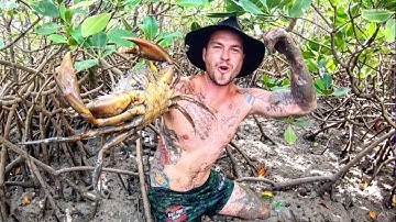 Mud crabbing Australia: barehanded