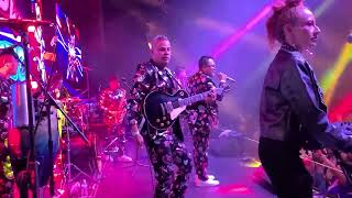 El Super Show De Los Vaskez - El Tamborilero (En Vivo desde La Unión Americana)