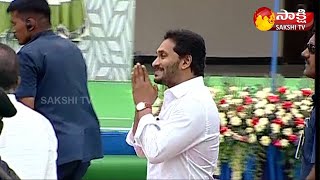 CM YS Jagan Grand Entry at Vempalli ZP High School | Sakshi TV