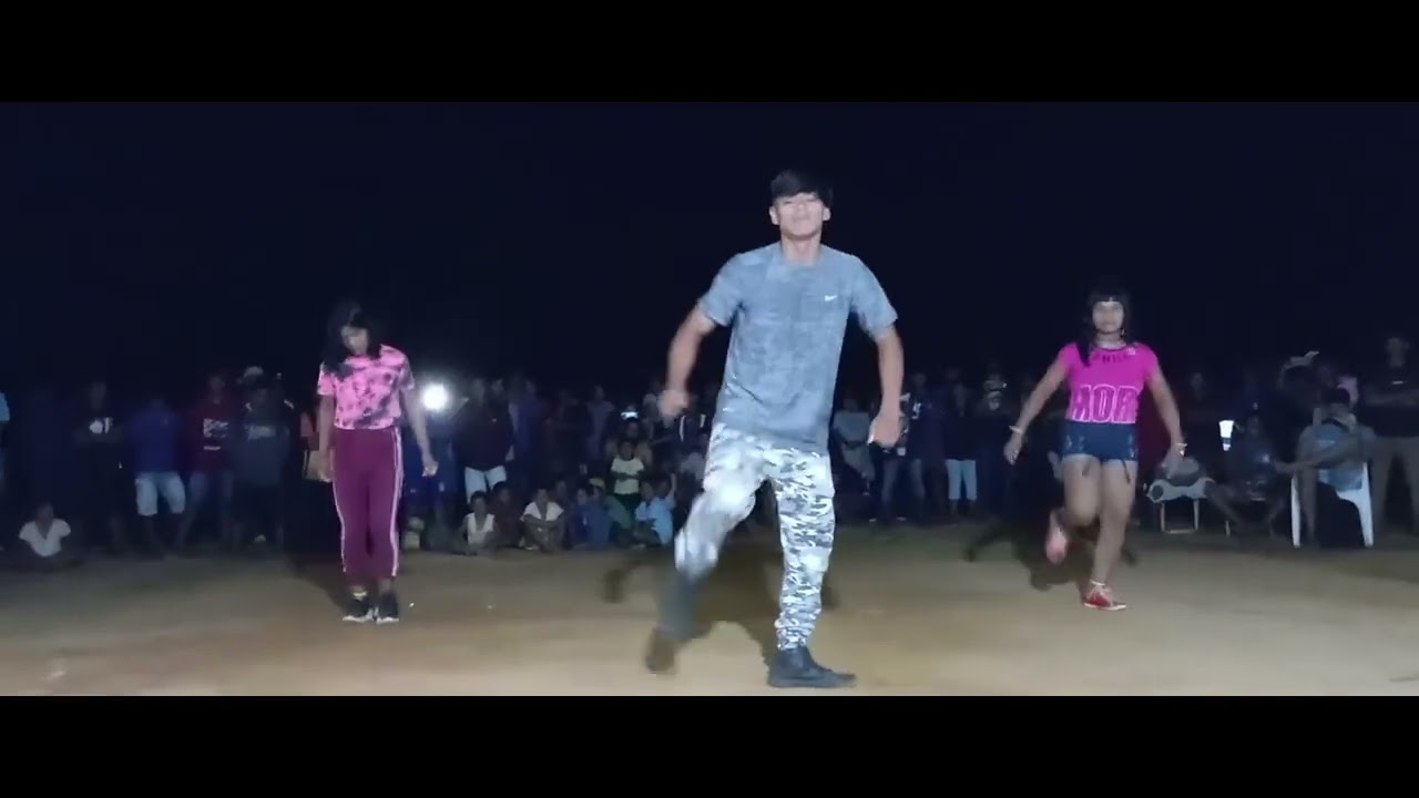 apresentação de dança na aldeia são Felipe