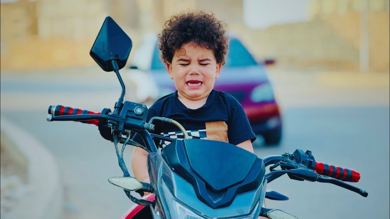 جبر خواطر الطفل المسكين ❤️🥹