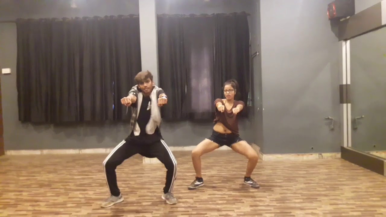 Ludo Dance Video - Tony Kakkar ft. | Young Desi |