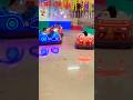 Nyetir mobil gokart menyala merah biru berputar-putar drifting seru