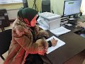 Хадижат получила сертификат на субсидию после наводнения