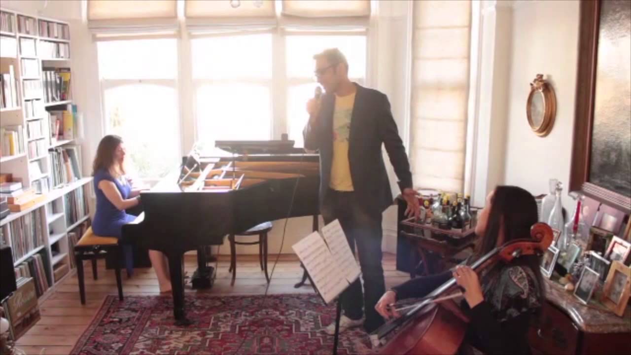 Ali Sethi singing Kithay Nain Na Jori