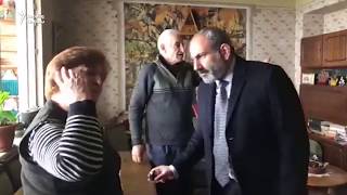 Nikol Paşinyan Qapı-Qapı Düşüb Səs Yığır