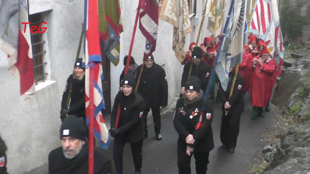 Corteo dei componenti del Carnevale Ivrea 2025