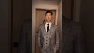 불 100번 껐다 키면 귀신 대신 나오는 백호. #백호 #BAEKHO #백호백 #트렌지션 #정장 #transition #festival #suit #สวัสดี