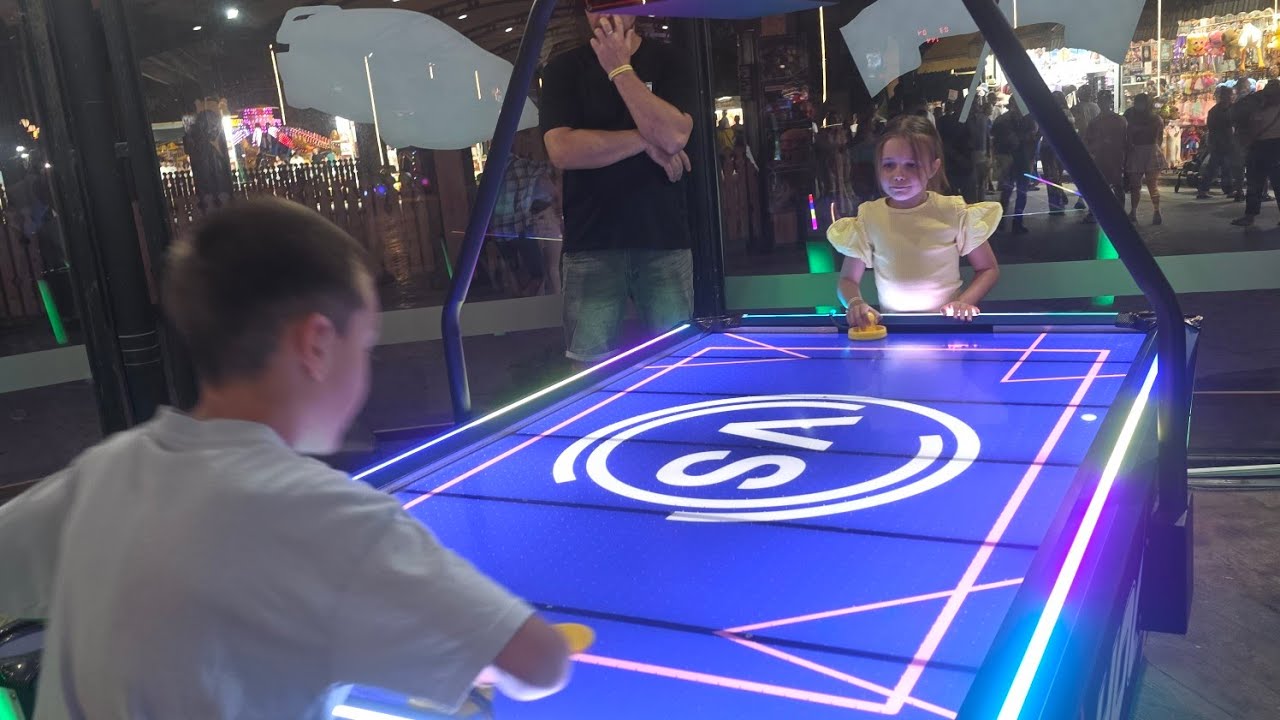 Air hockey final boss: Alyssa vs Archie/ Mom vs Dad