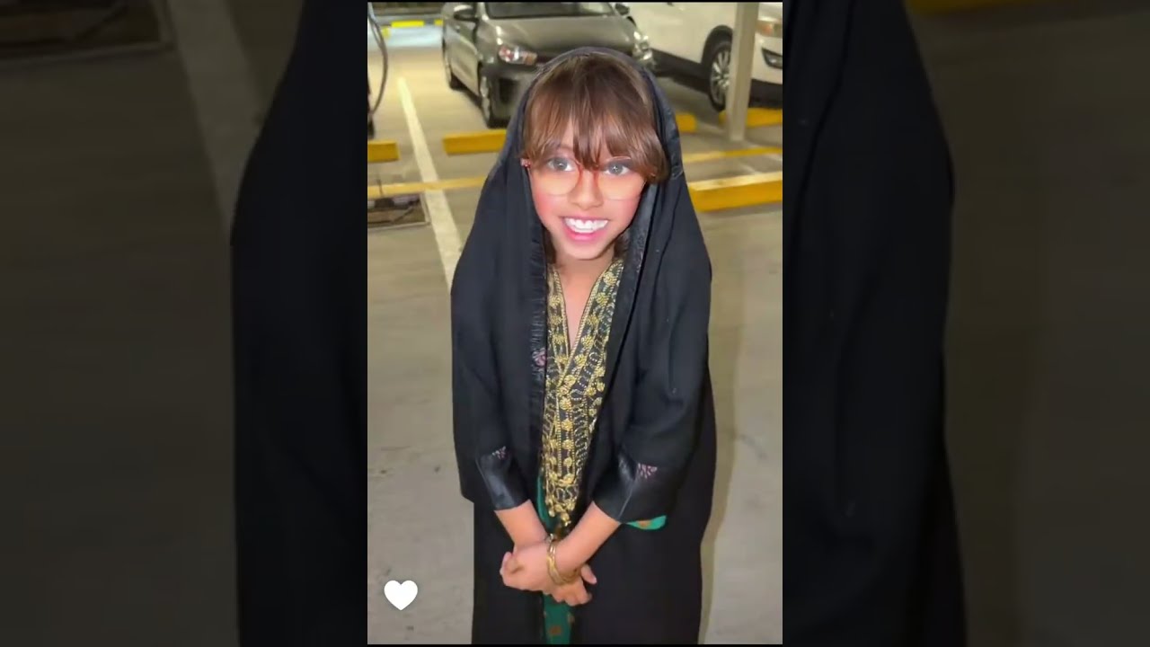 وأخيرا فرحة اميره وعبد الرحمن في سحور رمضان في مكان سعودي بجنن مع ايلين 😋 مطر بجنن 😍 عائلة ميرو 