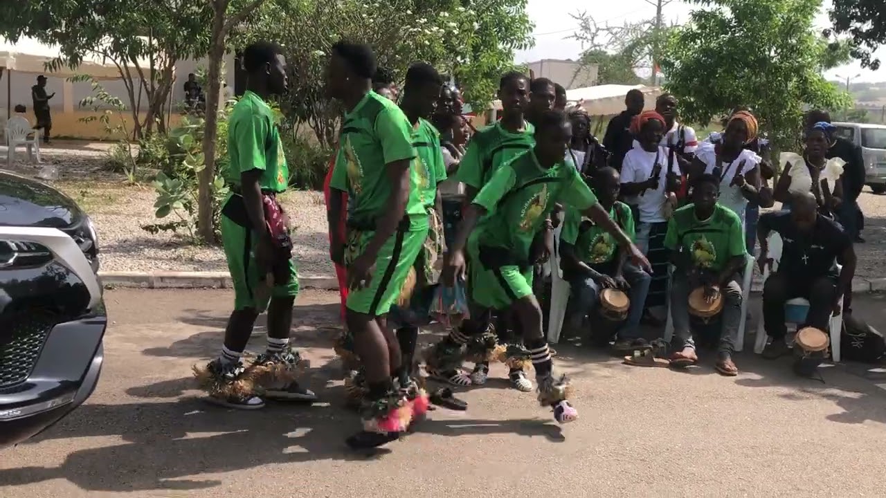 LA DANSE ADJEMELE  D'ADJEHIKRO