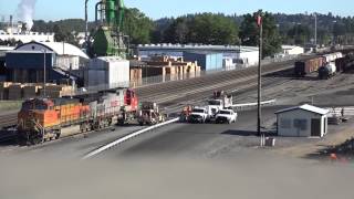 BNSF C44-9W #4138 & Ex Santa Fe Dash 9-44CW # 737 head to fueling @ Vancouver, WA 6/25/15