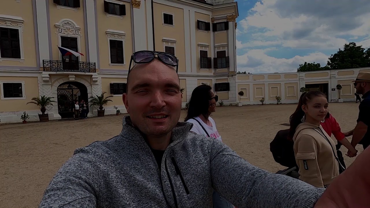 Zámek Milotice a tři rozhledny cestou