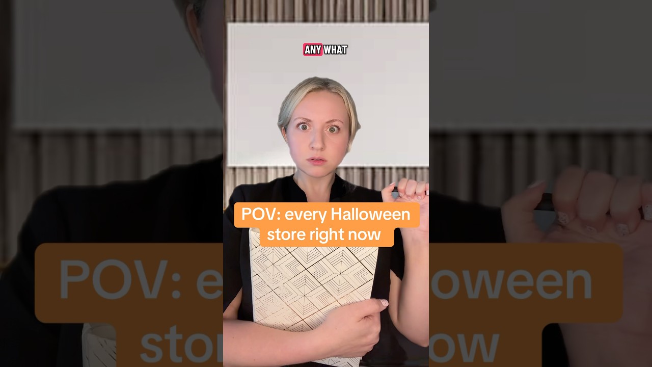 Halloween stores trying to make a Kpop Demon Hunters Costume  