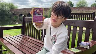 Pokémon Unboxing! 2017 Guardians Rising Ultra Rare 1996 Bulbasaur INSANE Lunala Pull! Pokémon Unboxing! 2017 Guardians Rising Ultra Rare 1996 Bulbasaur INSANE Lunala Pull!