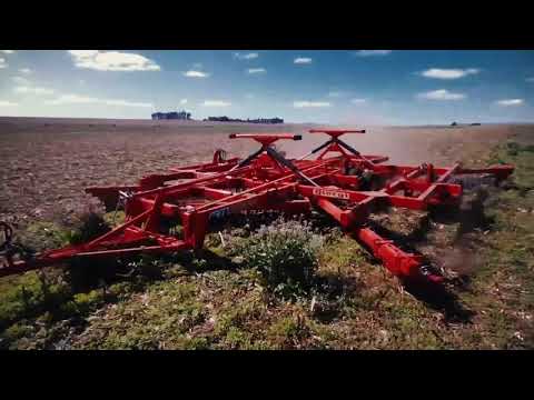 Video: Rastra Para Tractor Con Operador A Pie: Peso Y Dimensiones De Las Rastras De Disco Y Rotativas, Dentales Y Rotativas, Así Como En Forma De Cuña